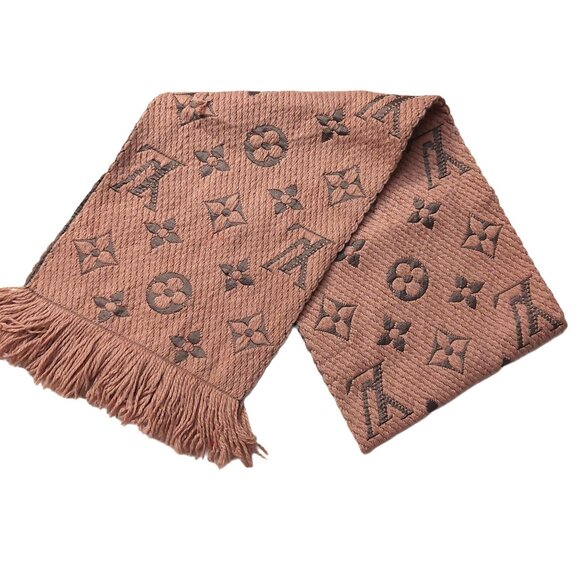Louis Vuitton LV Dusty Rose Pink Gray Shine Monogram Logomania Scarf Pre-Owned - Picture 1 of 13